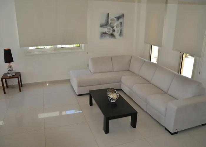 Athena Vila Protaras