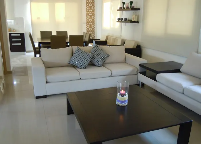 Vila Athena Protaras