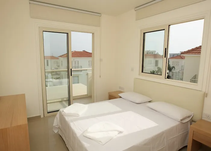 Athena Vila Protaras